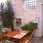 Dobra Apartment *